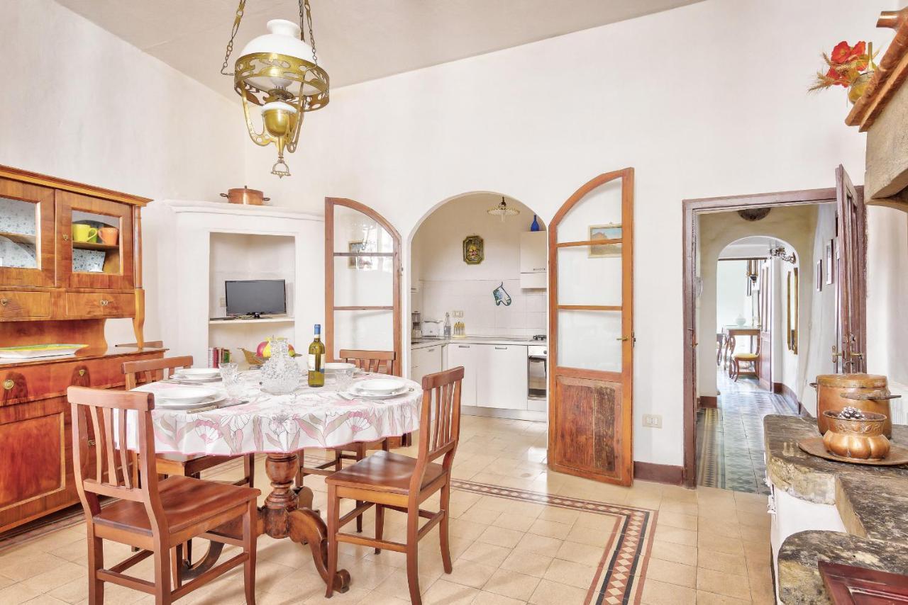 Casa Lina Apartment Лучиняно Екстериор снимка